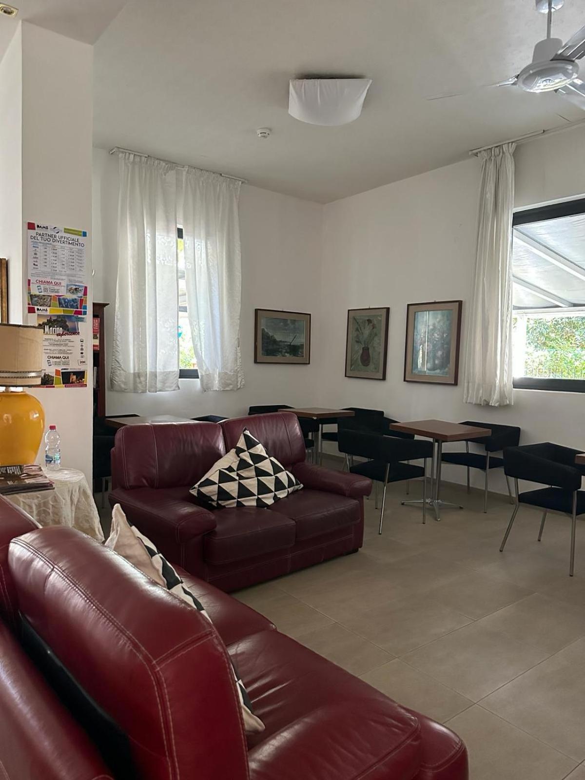 Hotel Carillon Bellaria-Igea Marina Buitenkant foto